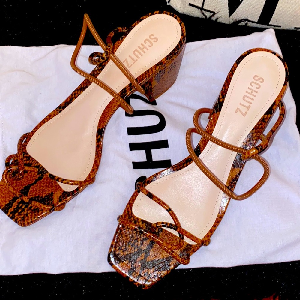 SchutzOfficial never worn with dust bag block heel